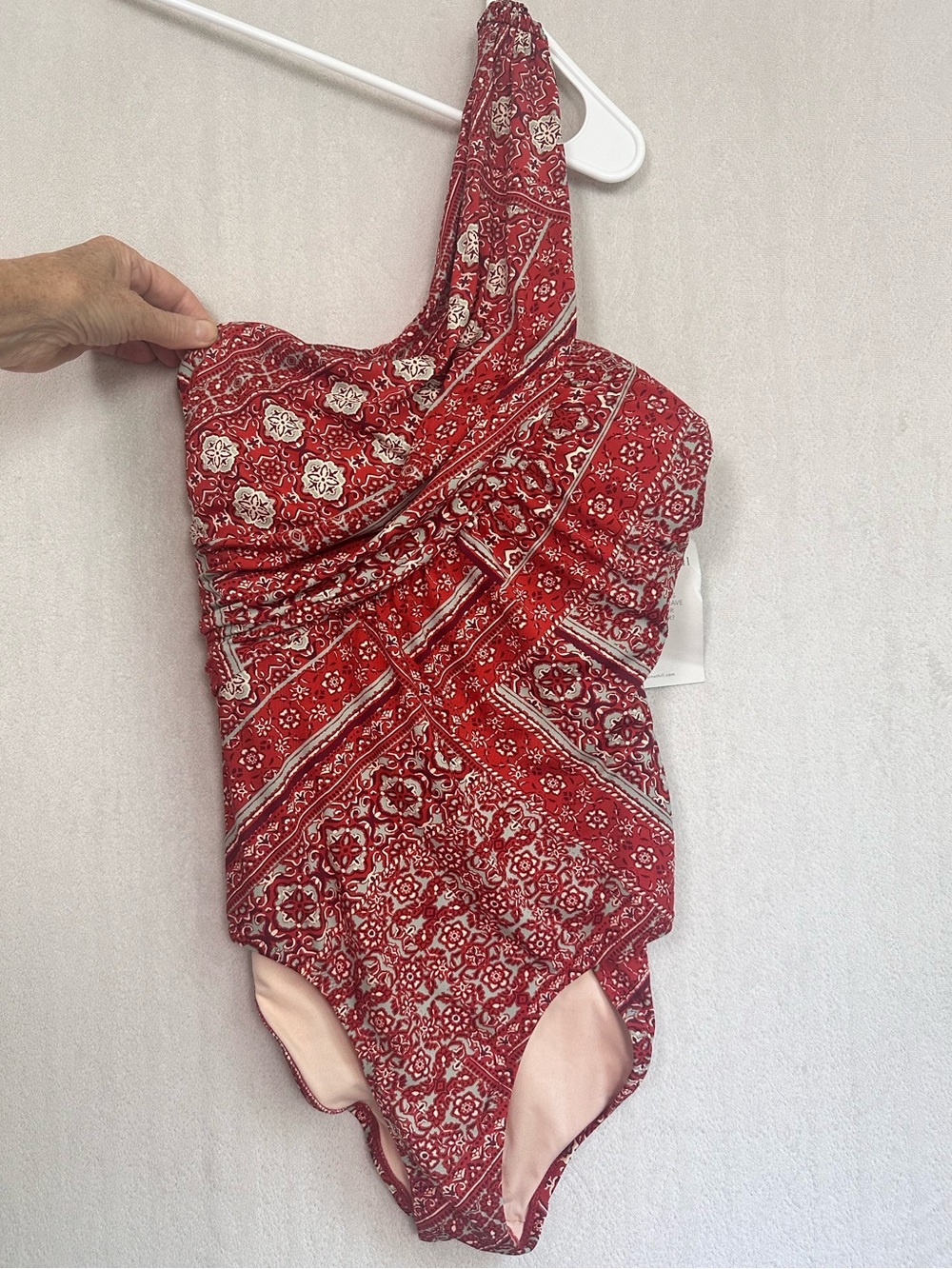 NWT Garnet Hill Red Paisley One-Shoulder Swimsuit Sz 4 - Picture 2 of 16